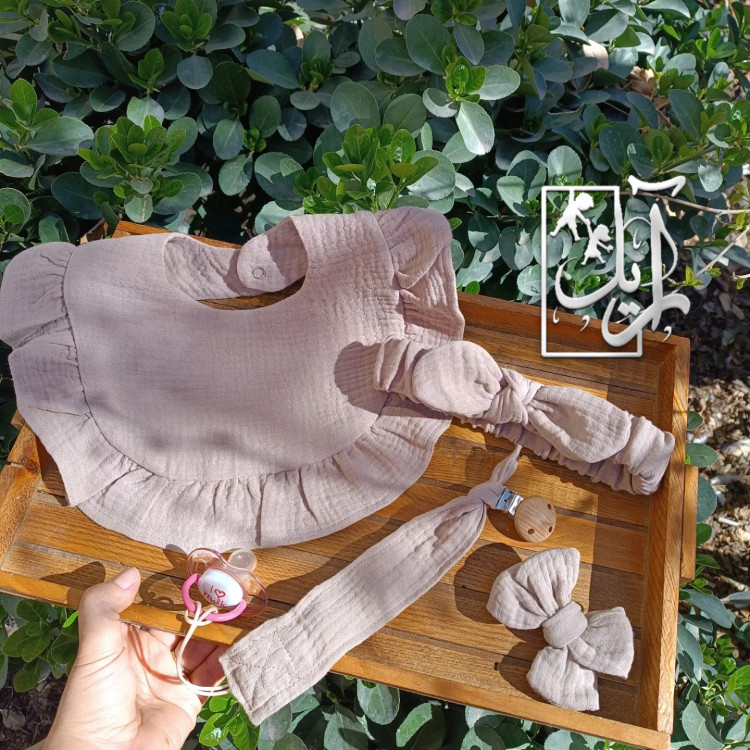 ست موسلین (پیشبند ٬بندپستونک٬هدبند٬گیره پاپپیون)